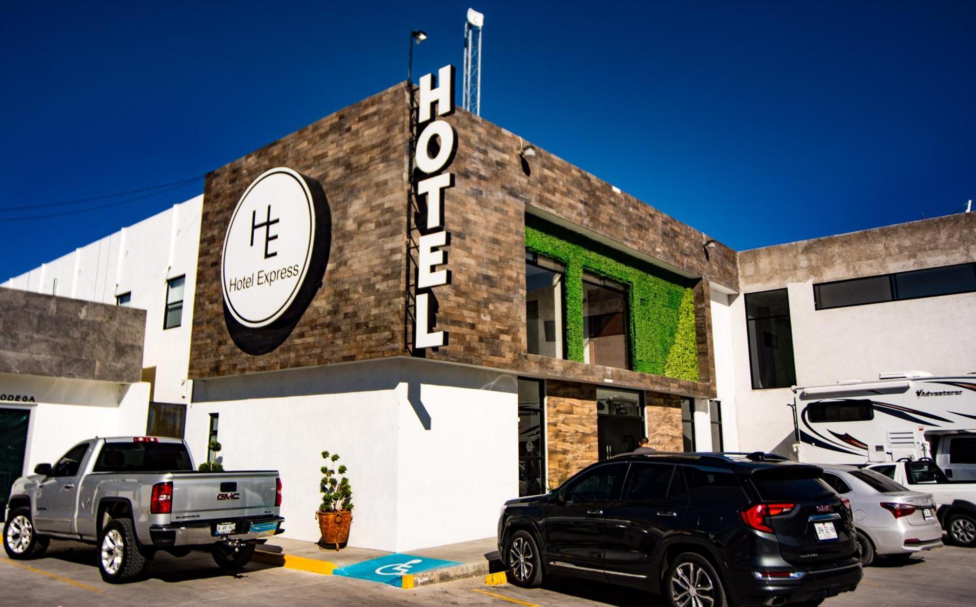 Hotel Express Jerez Jerez de Garcia Salinas Exterior photo